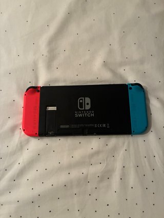 Nintendo Switch Verde y Rojo