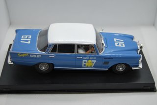 Revell Mercedes-Benz 300 SE Rallye Argentina 1964