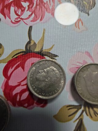 Pesetas 10 a 5 e cada una