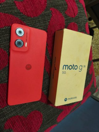 Motorola G35 256GB Rojo