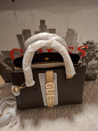 Bolso Guess Marrón y Beige Logo GG
