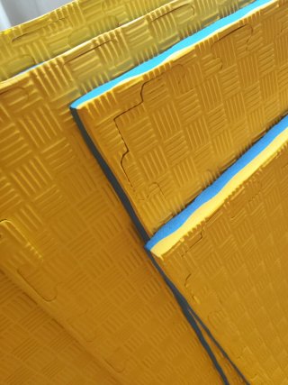 Tatami EVA Blu/Giallo 4 pezzi 1x1m ciascuno