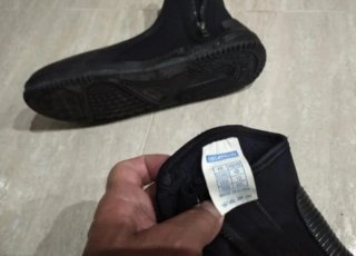 Botas de Neopreno y Calcetines de Buceo