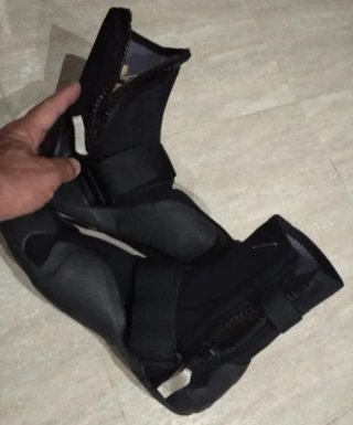 Botas de Neopreno y Calcetines de Buceo