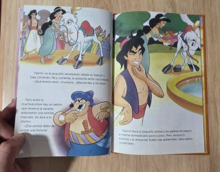 Clásico cuento Disney.Aladdín el dromedario blanco