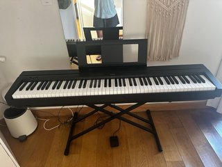 Yamaha P-45 + Soporte X + Atril