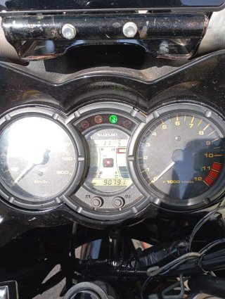 Suzuki V-Strom 650 DL Negra