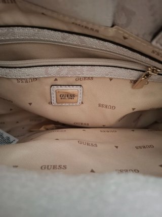 Bolso Guess Beige y Dorado