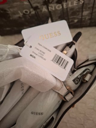 Bolso Guess Beige y Dorado