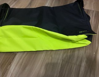 Bolso Hombro DKNY Negro y Amarillo