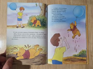 Clásico cuento Disney.Winnie y el árbol de la miel