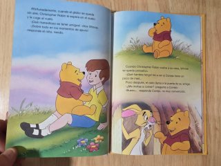 Clásico cuento Disney.Winnie y el árbol de la miel