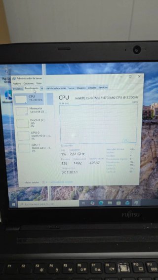 Portátil Fujitsu i7 - 8gb - 220ssd *defectuoso*