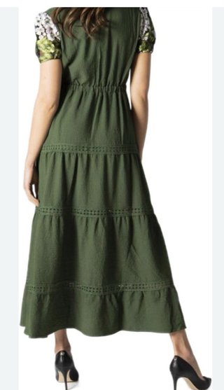 Vestido verde Desigual con estampado floral