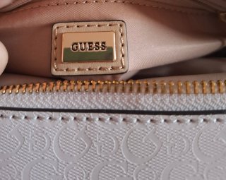 Bolso Guess Rosa y Dorado