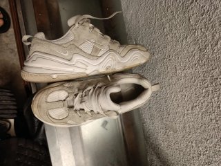 Zapatillas Puma Negras y Amarillas