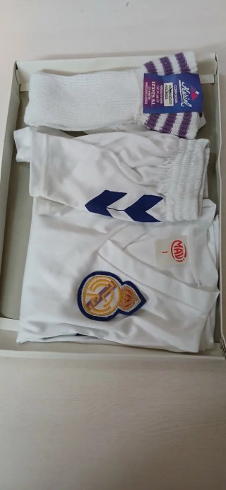 Estuche R.Madrid T.1 Niños 1-2 años