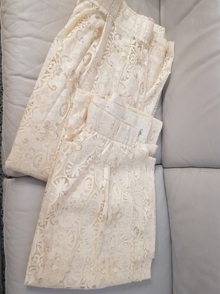 Par Cortinas Encaje Beige. Acrílico. Sin Estrenar