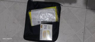 Baliza V16 homologada y 1 Chaleco Reflectante.