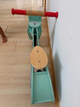 Moto de madera para niños