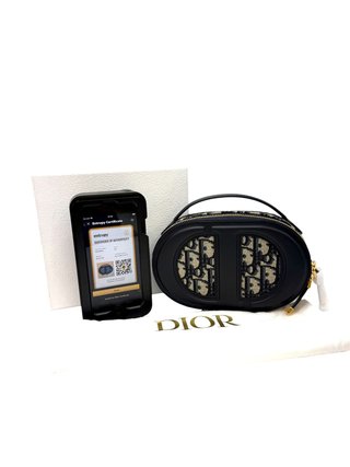 Bolso Dior Signature Oval Camera Bag Beige/Negro
