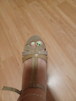 Sandalias de tacón beige