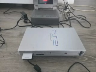 Sony PlayStation 2 PS2 FAT SCPH-50004 PAL + mando
