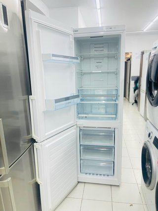 Nevera blanca Bosch con garantia transporte.