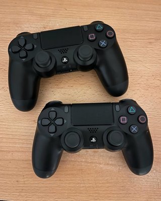 2 PS4 Mandos