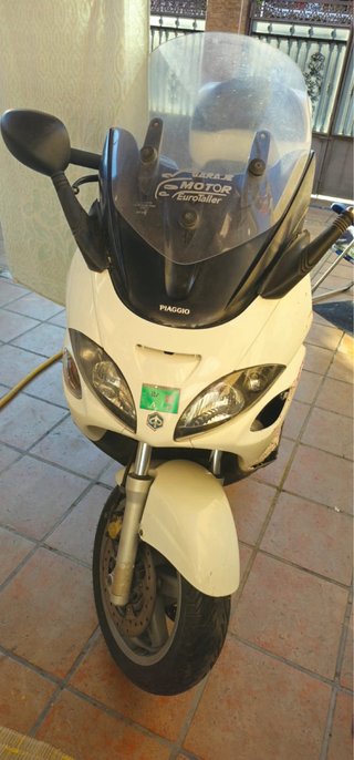 Piaggio X9 500cc Maxi Scooter