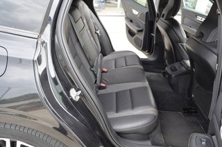 Volvo V60 R-Design exclusive+Navegacion+Full Led+