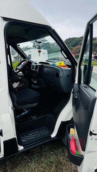🚐 FORD TRANSIT 2.4 TDCi 135 CV CAMPERIZADA – 6 VEL