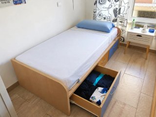Cama juvenil con cajones