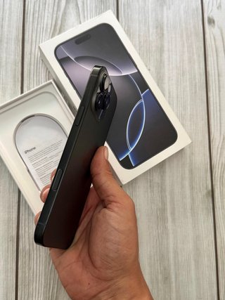iPhone 16 Pro Max 95% Bateria FACTURA Y GARANTÍA