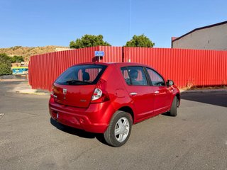 Dacia Sandero PEGATINA C SOLO 165.000 km 58€/MES