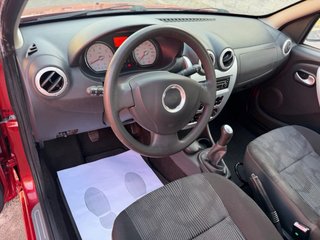 Dacia Sandero PEGATINA C SOLO 165.000 km 58€/MES