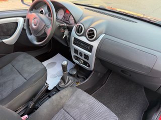 Dacia Sandero PEGATINA C SOLO 165.000 km 58€/MES