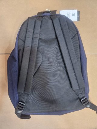 Mochila Eastpak  27L nueva con etiquetas