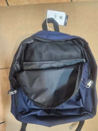 Mochila Eastpak  27L nueva con etiquetas