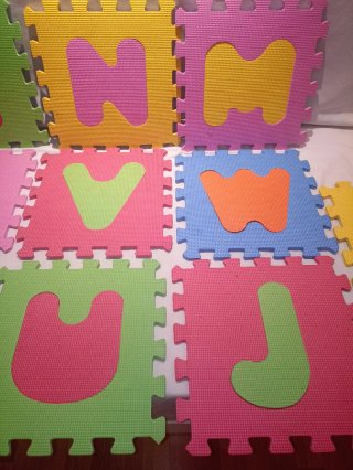 - Alfombra Infantil Puzzle Letras .!!! OFERTA .!!!