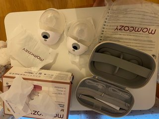 Sacaleches Eléctrico Doble Momcozy M5 sin estrenar