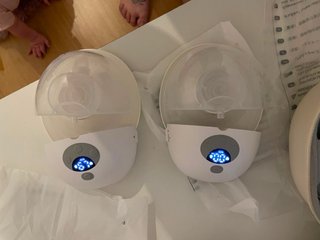 Sacaleches Eléctrico Doble Momcozy M5 sin estrenar