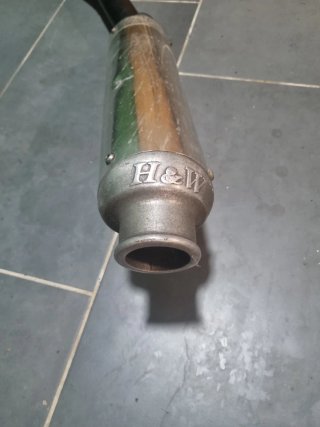 SILENCIOSO ESCAPE 3 TORNILLOS.