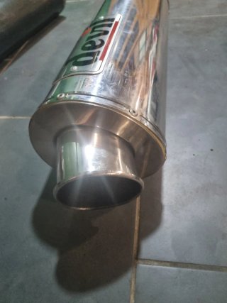 SILENCIOSO ESCAPE 3 TORNILLOS.