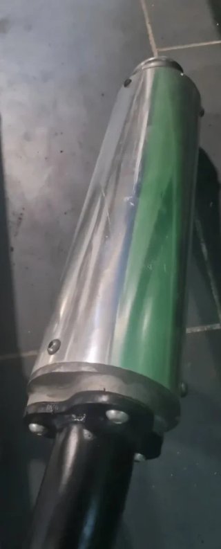 SILENCIOSO ESCAPE 3 TORNILLOS.