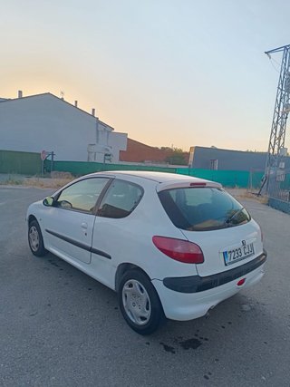 Peugeot 206 2003