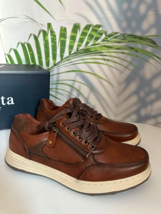 Zapatos hombre. Número 42