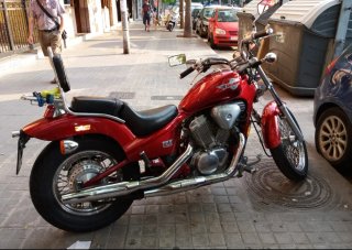 Honda Shadow VLX Roja