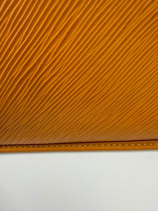 Bolso Louis Vuitton Buci Naranja