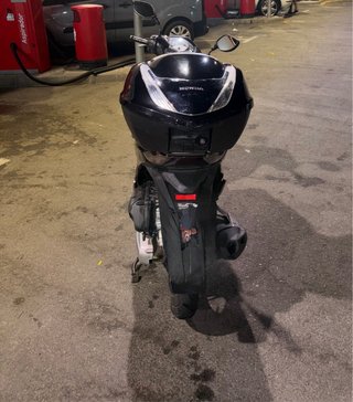 Honda SH 125 Scooter Negra